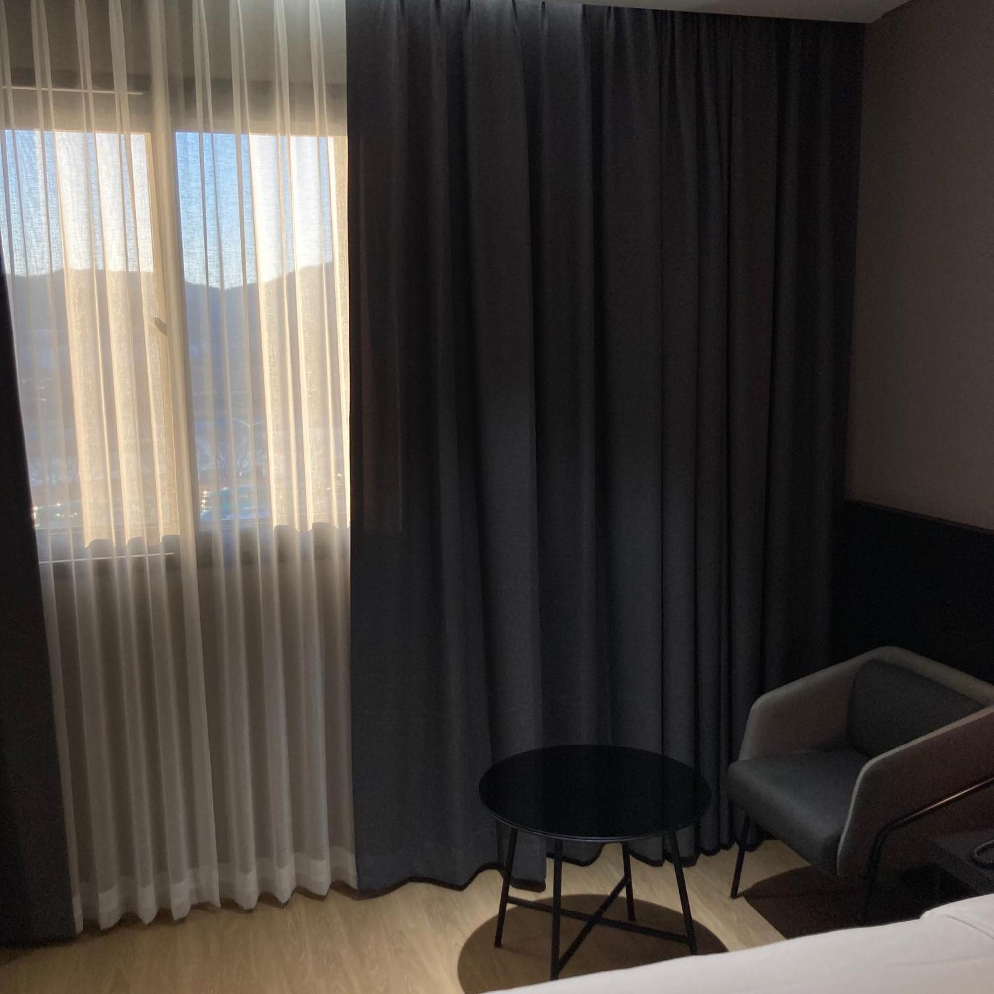 Rivertain Hotel Gyeongju Exterior photo