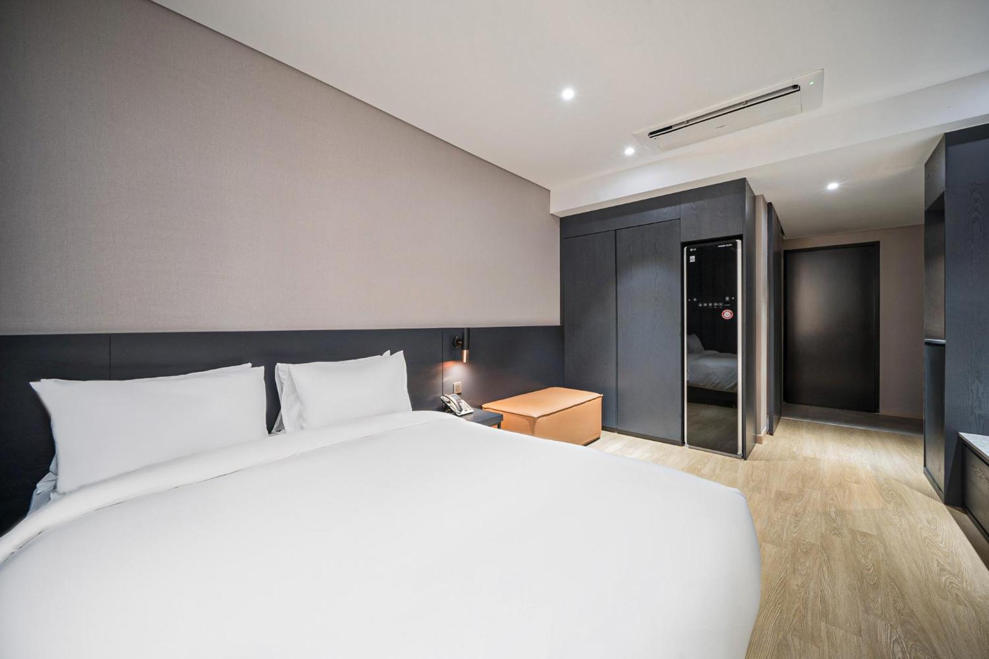 Rivertain Hotel Gyeongju Exterior photo