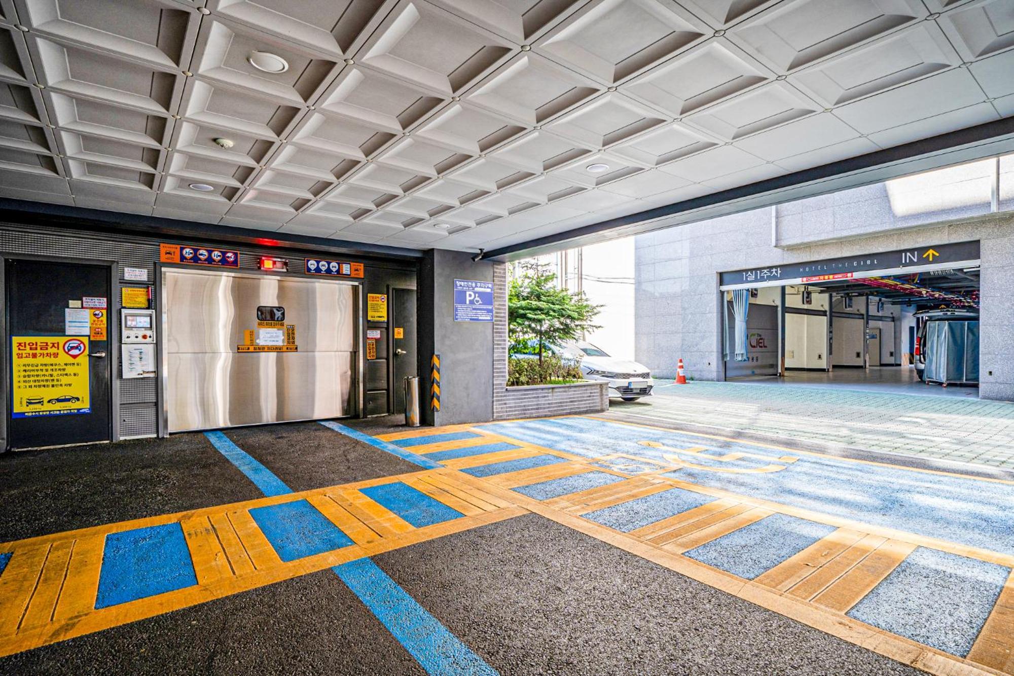 Rivertain Hotel Gyeongju Exterior photo
